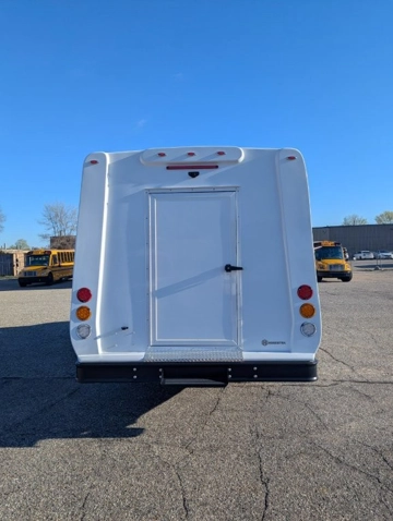 Picture of 2025 Chevrolet Diamond Shuttle Bus