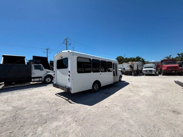 Picture of 2013 Chevrolet Express 4500 Arboc 23P
