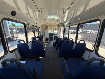 Picture of 2013 Chevrolet Express 4500 Arboc 23P
