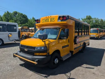 2020 Chevrolet E4500 Mid Bus 29P NJ Spec