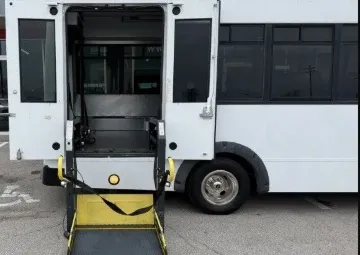 2014 Ford E-450 Blue Bird 12P ADA