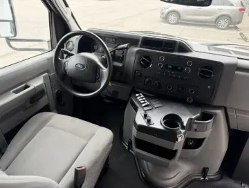 2014 Ford E-450 Blue Bird 12P ADA