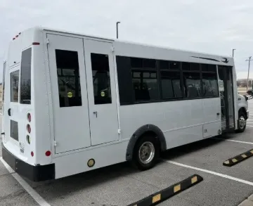 2014 Ford E-450 Blue Bird 12P ADA