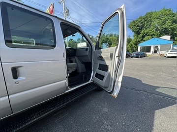 Picture of 2014 Ford E-250 Passenger Van