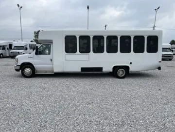 2019 Ford E-450 Diamond 24P ADA