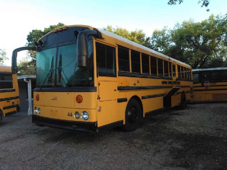 Picture of 2004 Thomas HDX ER School Bus