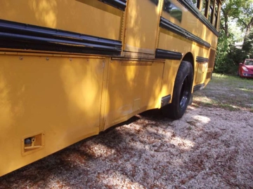 Picture of 2004 Thomas HDX ER School Bus