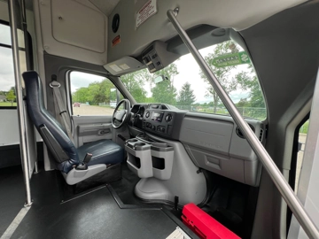Picture of 2015 Ford E-450 Starcraft 18P ADA