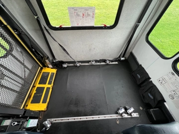 Picture of 2015 Ford E-450 Starcraft 18P ADA