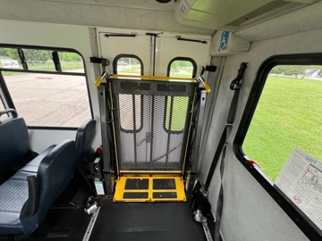 Picture of 2015 Ford E-450 Starcraft 18P ADA