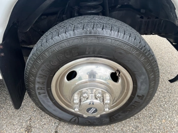 Picture of 2015 Ford E-450 Starcraft 18P ADA