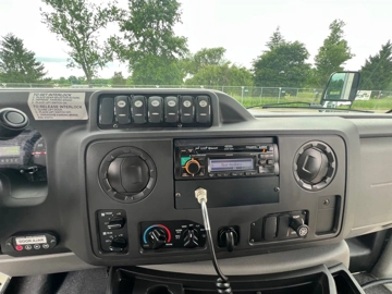 Picture of 2013 Ford E-450 Thor 14P ADA