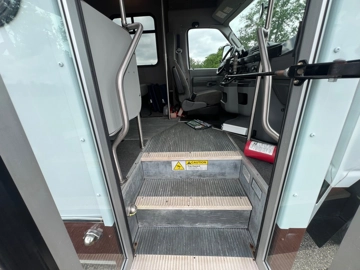 Picture of 2013 Ford E-450 Thor 14P ADA