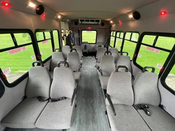 Picture of 2013 Ford E-450 Thor 14P ADA