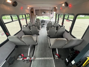 Picture of 2013 Ford E-450 Thor 14P ADA