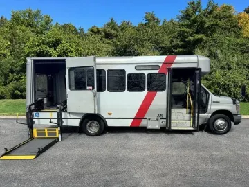 Wheelchair Bus Passenger Bus Shuttle Bus