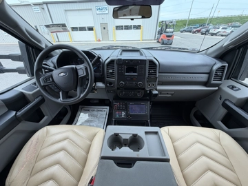 Picture of 2017 Ford F550 Grech Motors Shuttle Bus