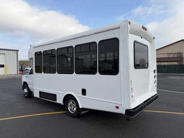 Picture of 2018 Ford E350 Shuttle Bus
