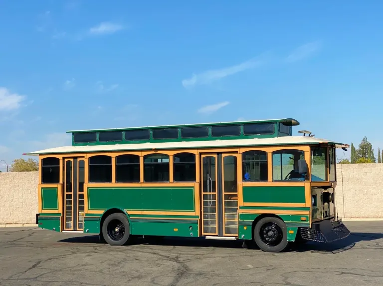 Picture of 2002 Freightliner CNG ADA Trolley Bus