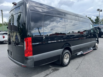 Picture of 2019 Mercedes-Benz 3500Xd Limo Bus