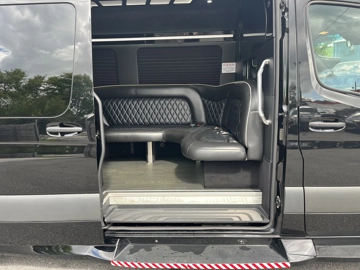 Picture of 2019 Mercedes-Benz 3500Xd Limo Bus