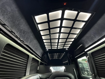 Picture of 2019 Mercedes-Benz 3500Xd Limo Bus