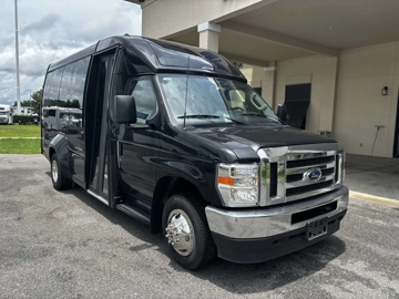 Picture of 2026 Turtle Top Vanterra Xlt Executive Shuttle Bus