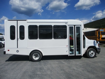 Picture of 2024 Ford Eldorado ADA Shuttle Bus