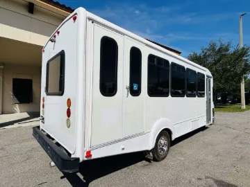 Picture of 2016 Goshen Coach Gcii ADA Shuttle Bus