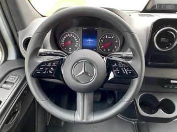 Picture of 2025 Mercedes-Benz Passenger Van