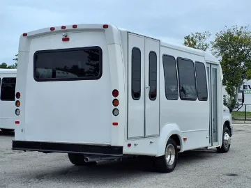 Picture of 2018 Ford E-Series Cutaway Shuttle Bus