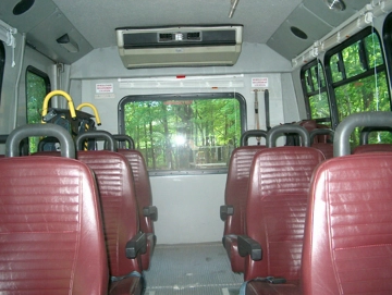 Picture of 1999 Ford Goshen E-350 ADA Shuttle Bus