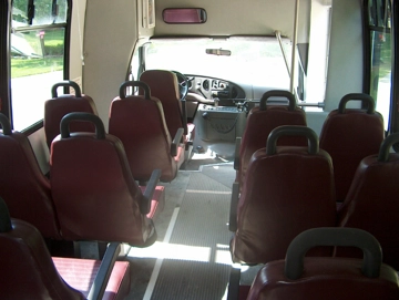 Picture of 1999 Ford Goshen E-350 ADA Shuttle Bus