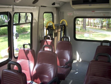 Picture of 1999 Ford Goshen E-350 ADA Shuttle Bus