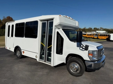 Picture of 2021 Champion Challenger Shuttle Bus