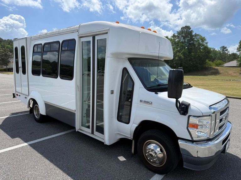 Picture of 2021 Elkhart Ecii ADA Shuttle Bus