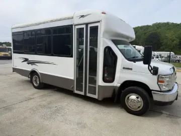 Picture of 2019 Starcraft Allstar Shuttle Bus