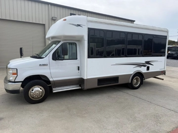 Picture of 2019 Starcraft Allstar Shuttle Bus