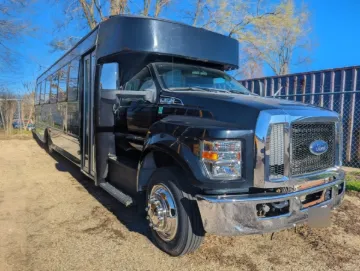 Picture of 2017 Starcraft Ford Shuttle Bus