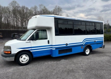 Picture of 2013 Champion Defender Shuttle Bus
