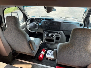 Picture of 2011 Turtle Top Vanterra Shuttle Bus