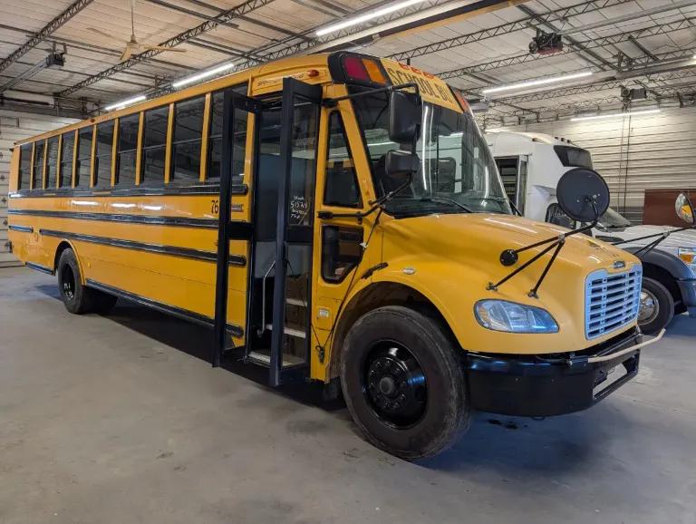 2014 Freightliner Thomas 72P 