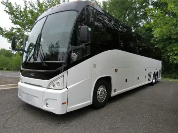 2019 MCI J4500 56P
