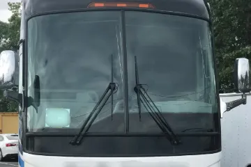 Picture of 2010 MCI J4500