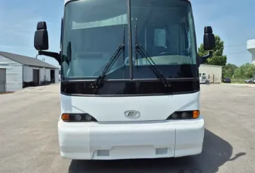 Picture of 2006 MCI J4500 Coach Coach Bus
