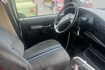 Picture of 1995 Ford E-350 Diamond 18P ADA