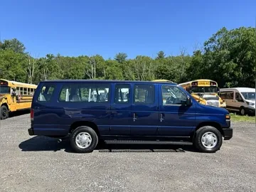 2011 Ford E-350 Comm Pickup/Van Passenger Van