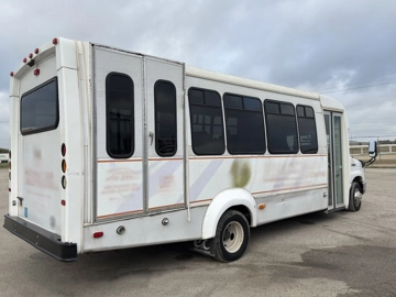 Picture of 2011 Ford E450 Elkhart Coach Shuttle Bus