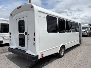 Picture of 2013 Ford E450 Shuttle Bus