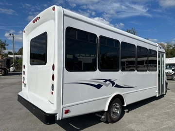 Picture of 2026 Chevrolet 4500 Shuttle Bus